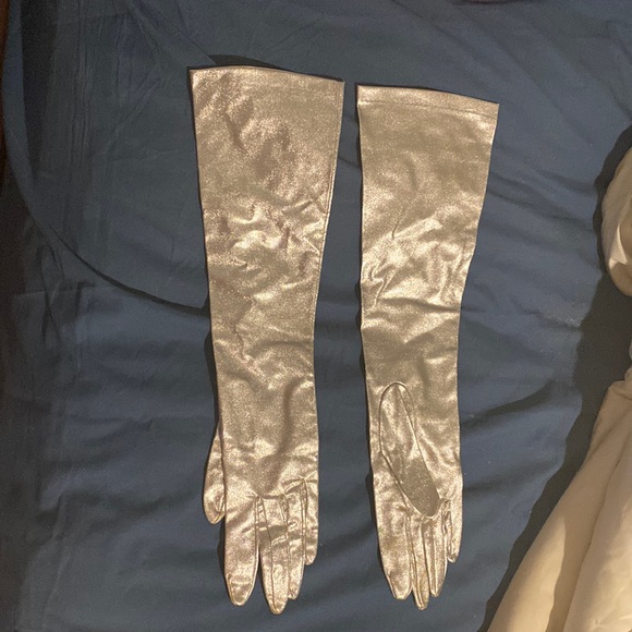 Beautiful brand, new silver, formal gloves, elbow length - Picture 1 of 1